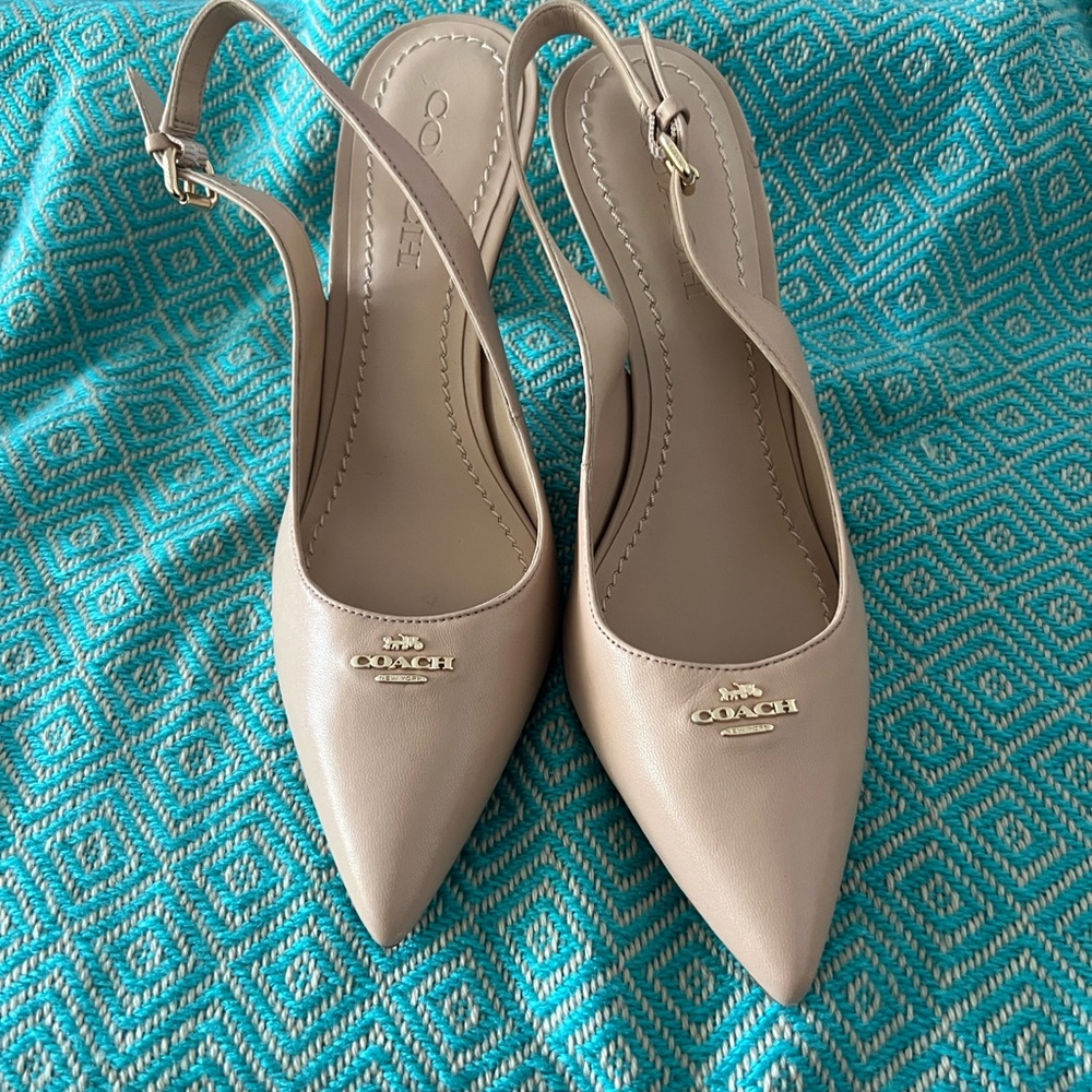 Brand New Coach Women's Beige Slingback Heels never worn